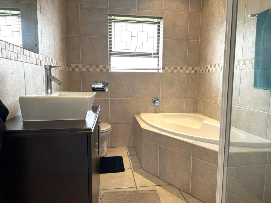 3 Bedroom Property for Sale in Morningside Eastern Cape